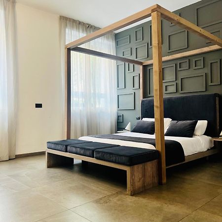 La Chambre Milano Guest House Bagian luar foto