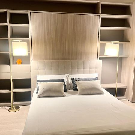 La Chambre Milano Guest House Bagian luar foto