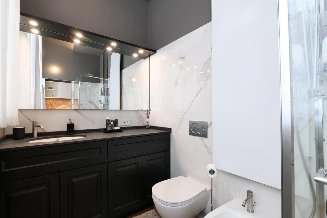 La Chambre Milano Guest House Bagian luar foto