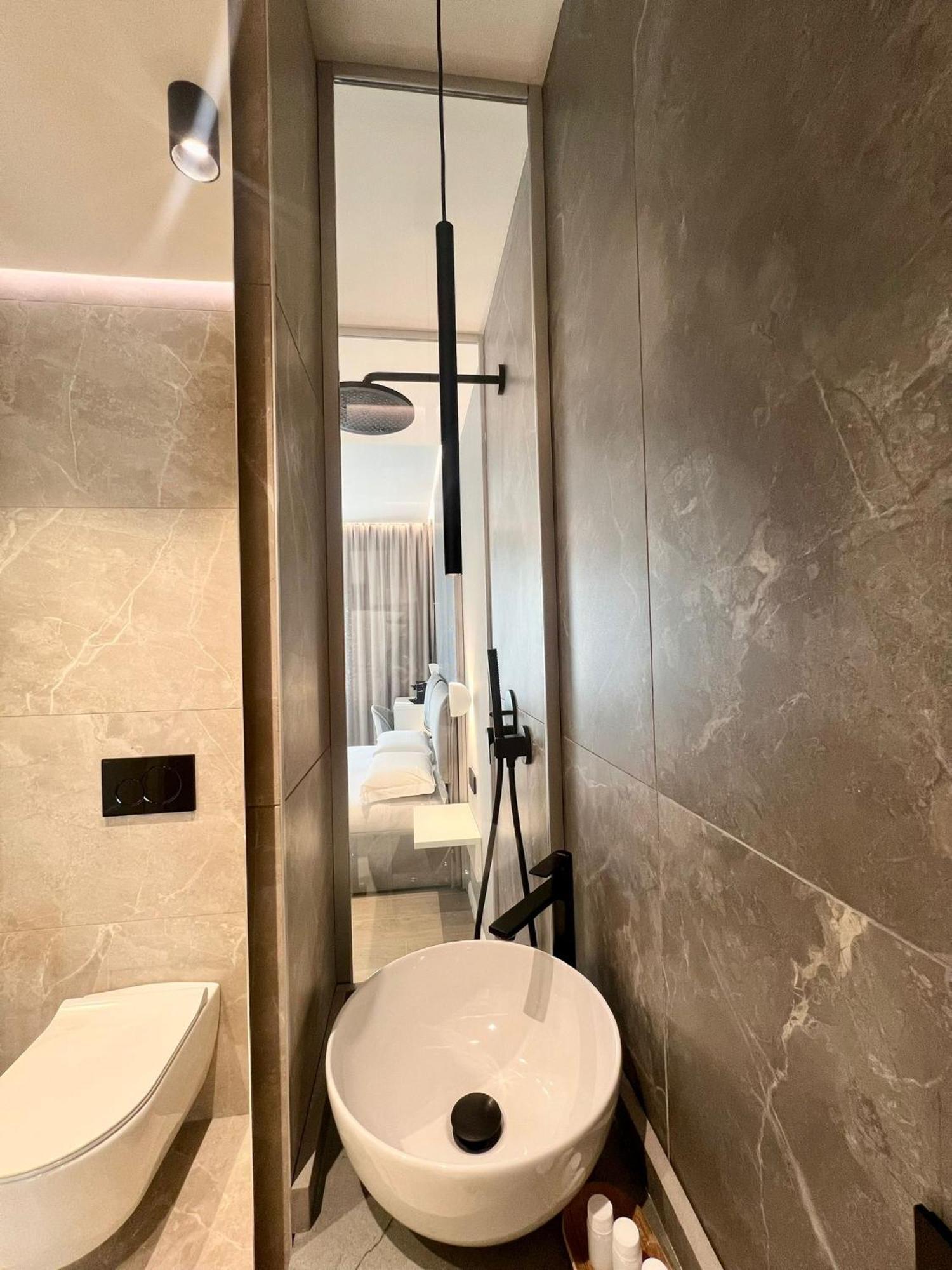 La Chambre Milano Guest House Bagian luar foto