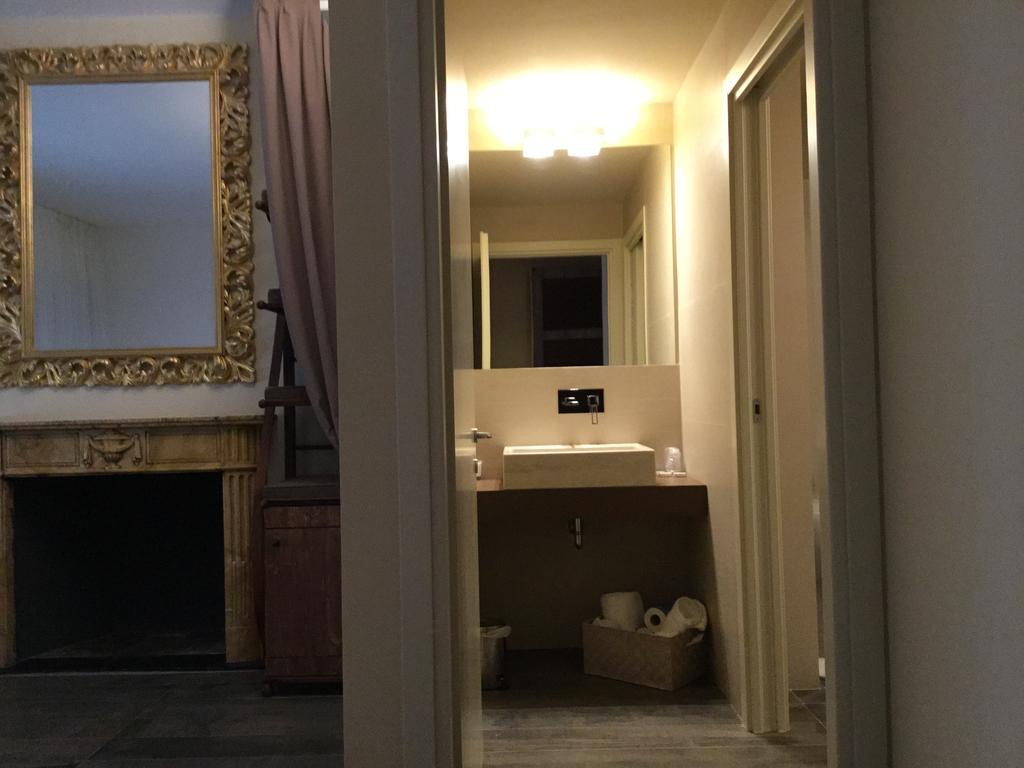 La Chambre Milano Guest House Bagian luar foto
